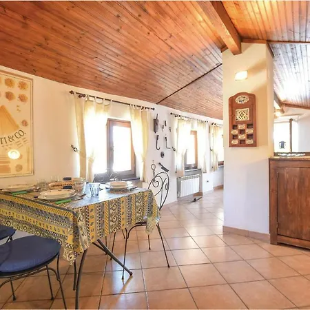 Beautiful In W/ Wifi, Outdoor Swimming Pool And 1 Bedrooms Империя