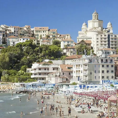 Beautiful In W/ Wifi, Outdoor Swimming Pool And 1 Bedrooms * Imperia