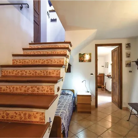 Beautiful In W/ Wifi, Outdoor Swimming Pool And 1 Bedrooms