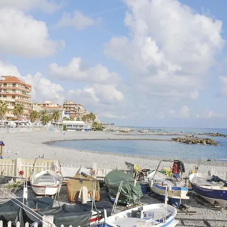 Beautiful In W/ Wifi, Outdoor Swimming Pool And 1 Bedrooms Сasa de vacaciones